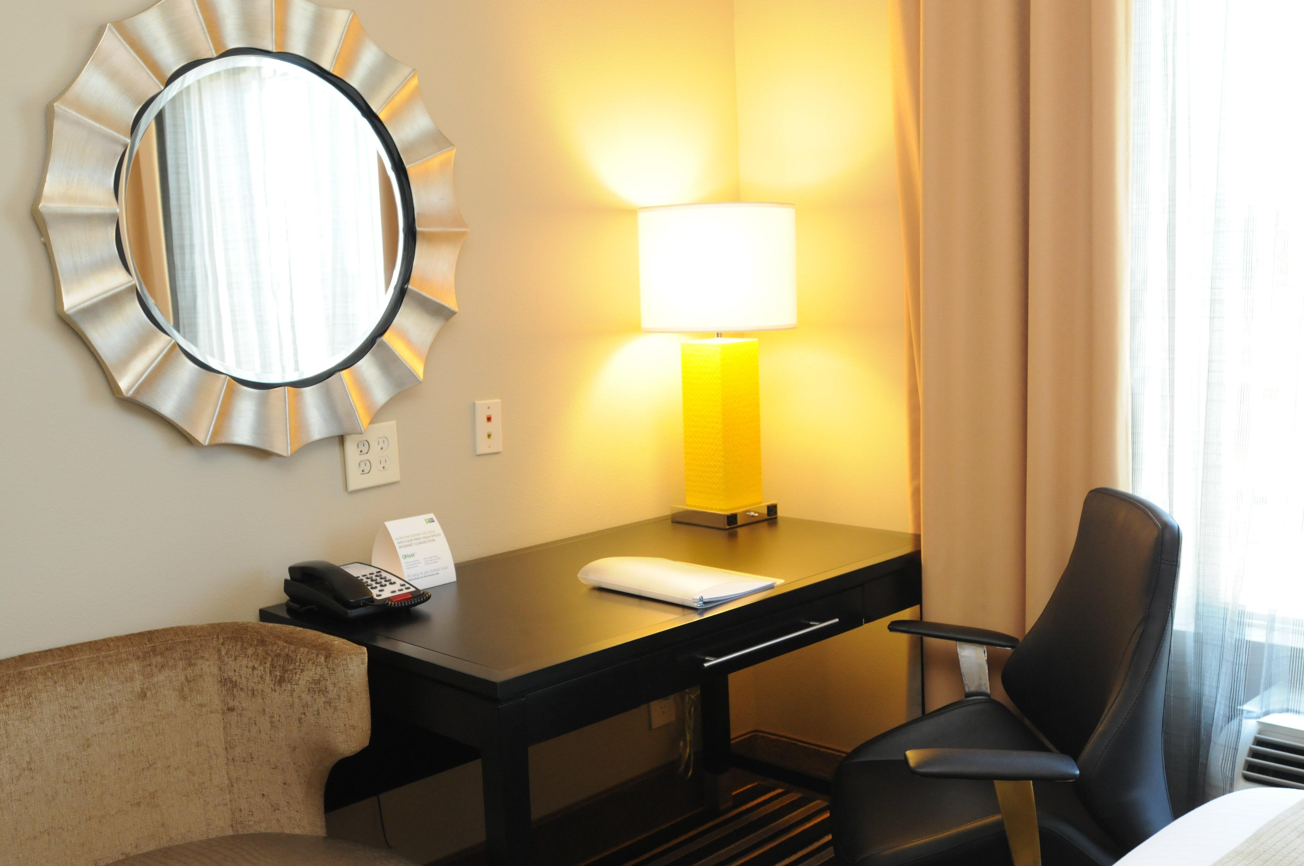 Holiday Inn Express Covington-Madisonville By Ihg Exterior foto